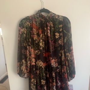 Gabby Skye short floral dress